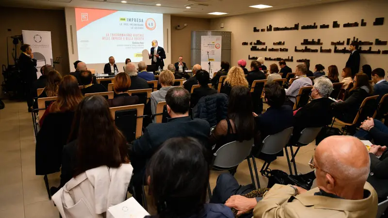 L'incontro sulla fatturazione elettronica al GdB in Sala Libretti
