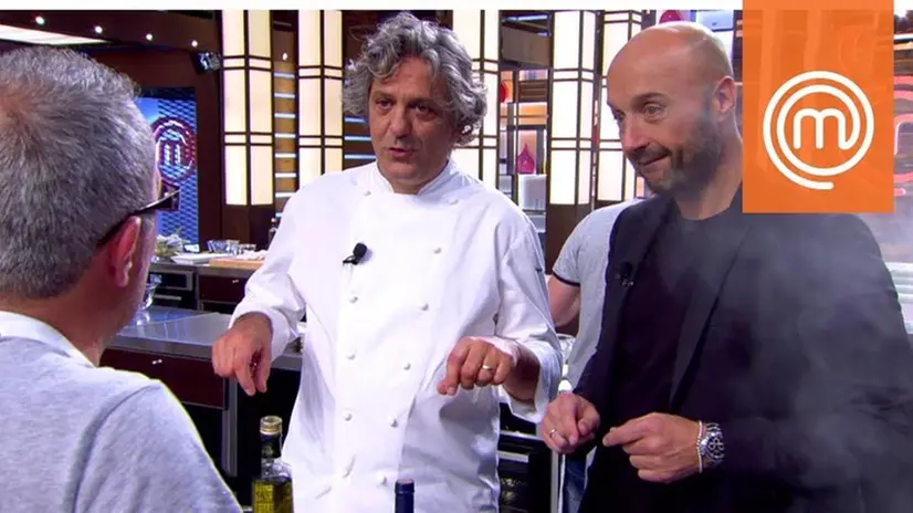 Il nuovo giudice di Masterchef accanto ai veterani Joe Bastianich e Bruno Barbieri - Foto tratta da Youtube