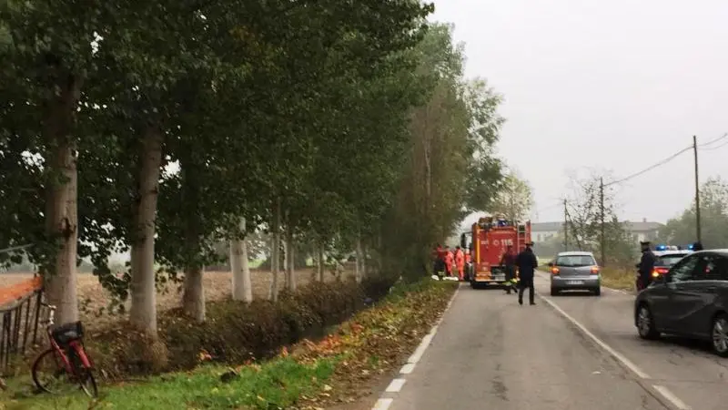 Orzinuovi, cade nella roggia e muore: tragico rinvenimento