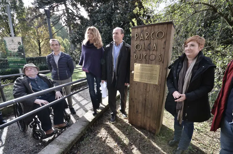 Parco Ducos, inaugurazione della targa che ricorda la sua nascita