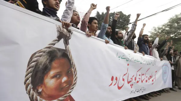È ancora in Pakistan Asia Bibi, la cristiana liberata dopo aver trascorso otto anni in carcere per blasfemia - Foto Ansa