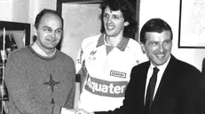 Gianni Comati con il coach Jankovic e il centrale Baldi