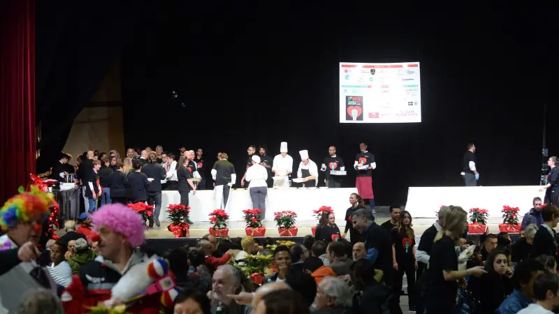 Una cena stellata per chi è in difficoltà