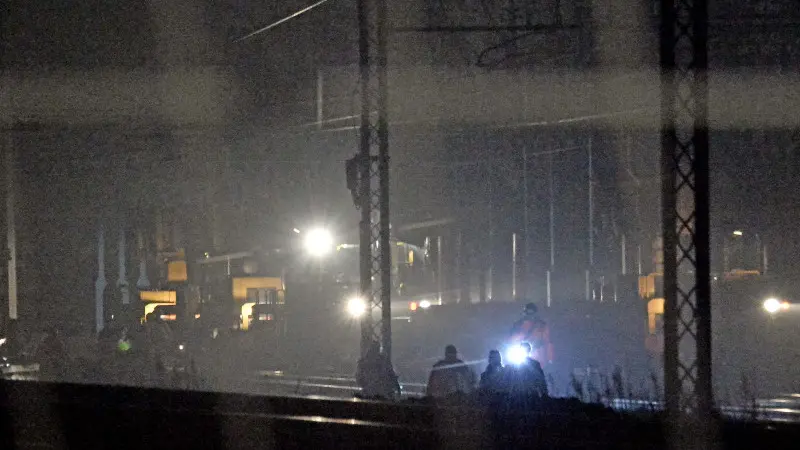 Incidente mortale sui binari: muore operaio