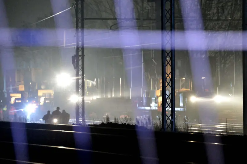 Tragedia lungo i binari, operaio travolto e ucciso da un treno - Foto Pierre Putelli/Neg © www.giornaledibrescia.it