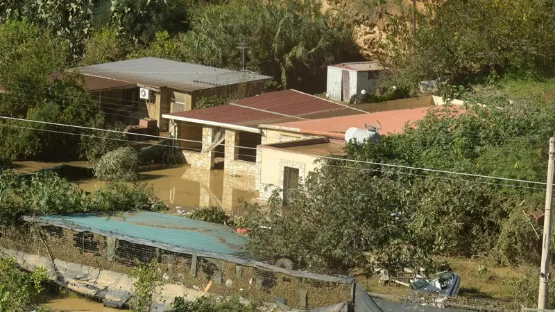 La villa travolta dall'acqua a Casteldaccia - Foto Ansa/Mike Palazzotto