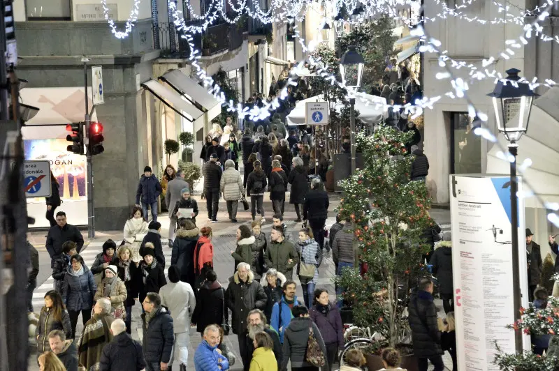 In piazza Loggia presentato il palinsesto natalizio