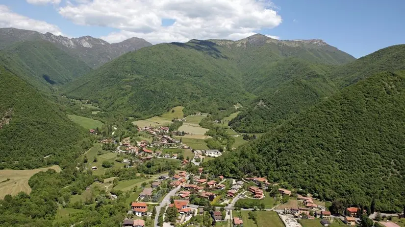 La Val di Sur sopra la frazione di San Michele © www.giornaledibrescia.it