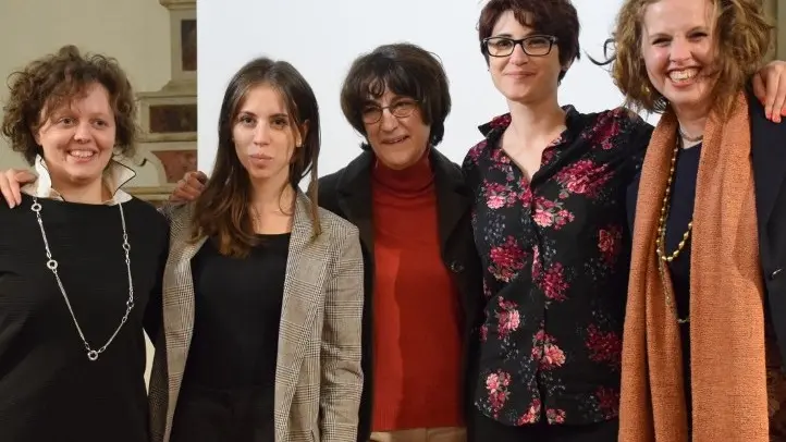 Marta, Alessandra, la direttrice Previdi, Bernardetta e Lucia - © www.giornaledibrescia.it