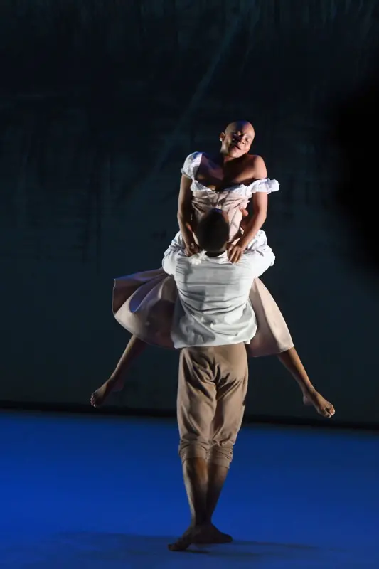 La pièce della coreografa sudafricana è andata in scena martedì sera al Teatro Grande di Brescia