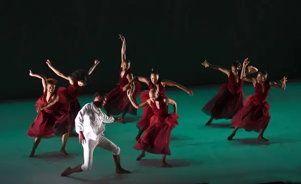 La pièce della coreografa sudafricana è andata in scena martedì sera al Teatro Grande di Brescia