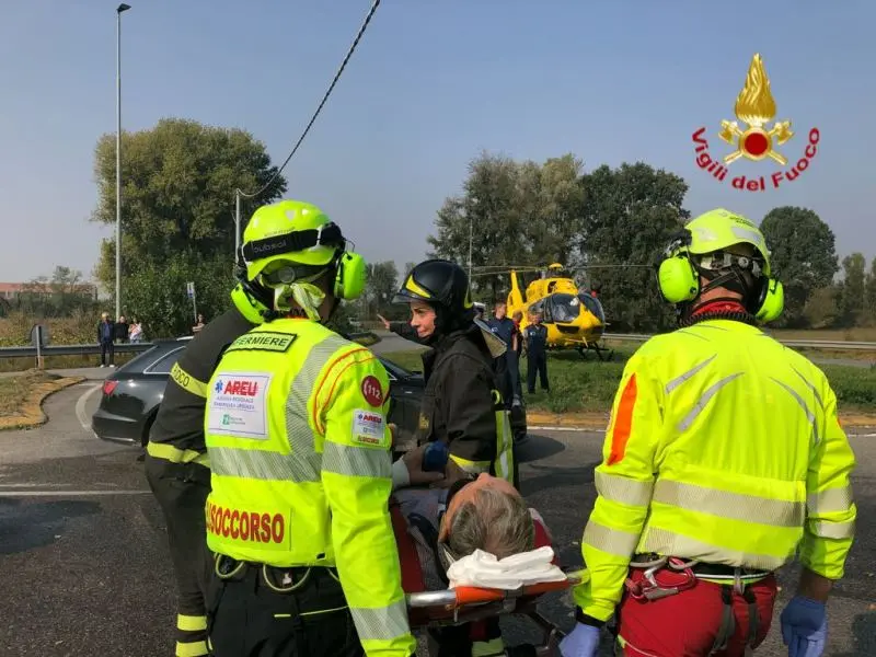 Schianto a Mairano: due feriti e traffico in tilt