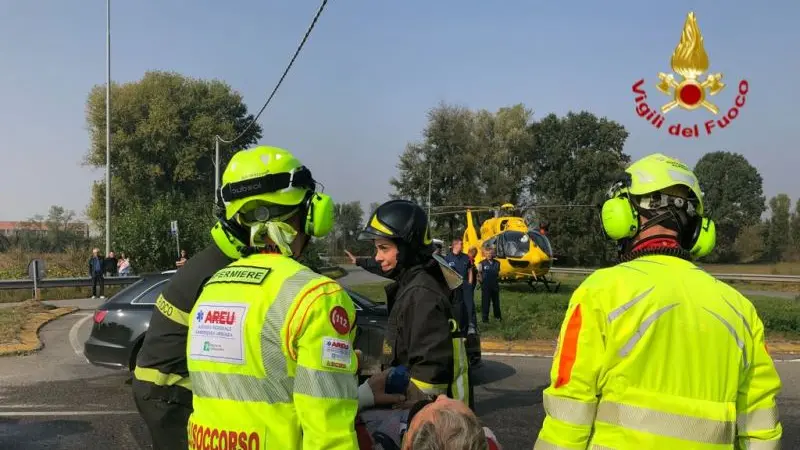 Schianto a Mairano: due feriti e traffico in tilt