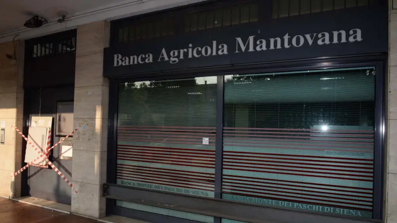 Il bancomat preso di mira dai ladri