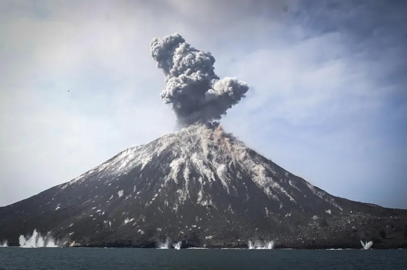 Tsunami in Indonesia, tragico il bilancio di morti e feriti