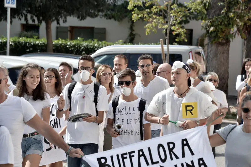 La protesta contro la discarica