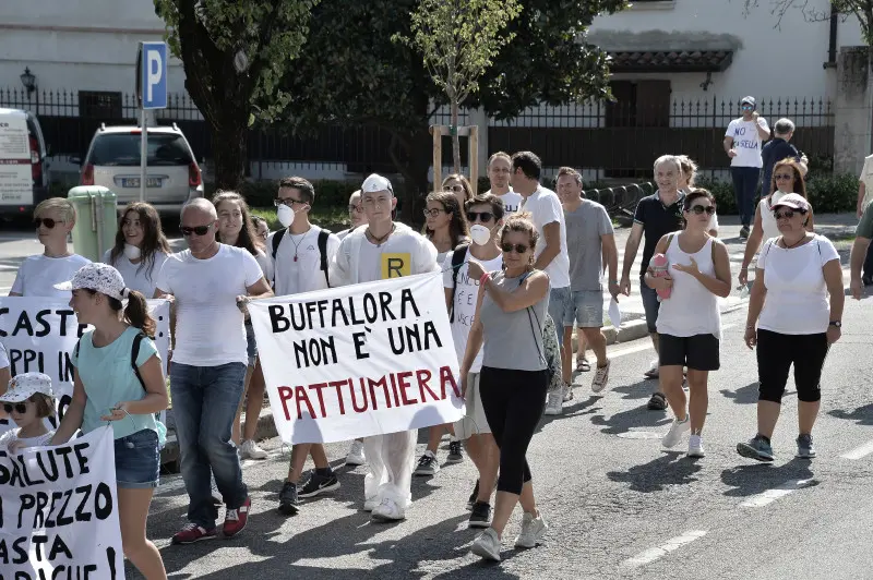 La protesta contro la discarica