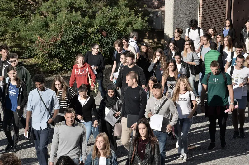 Momenti dal test di medicina di questa mattina al Brixia Forum