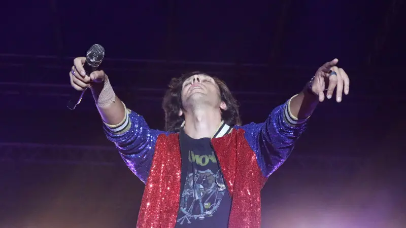 Ermal Meta: concerto in piazza Paolo VI