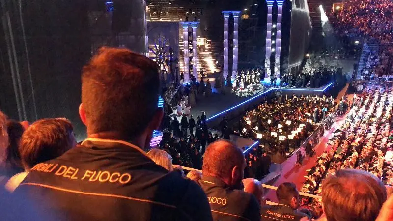 Arena di Verona, alla Notte di Andrea Bocelli 5 vvf bresciani