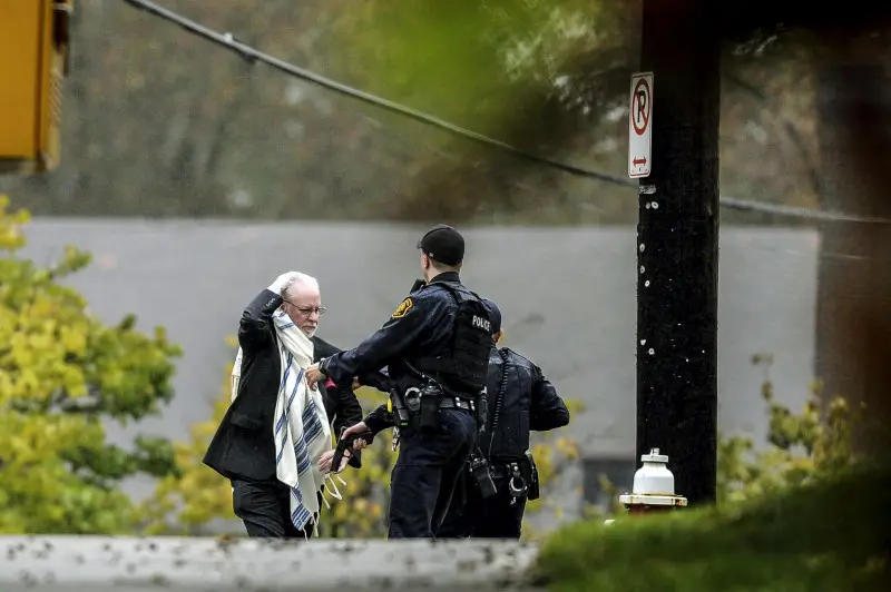 Pittsburgh, strage nella sinagoga: otto i morti