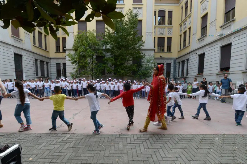 Primo giorno di scuola alla primaria Manzoni