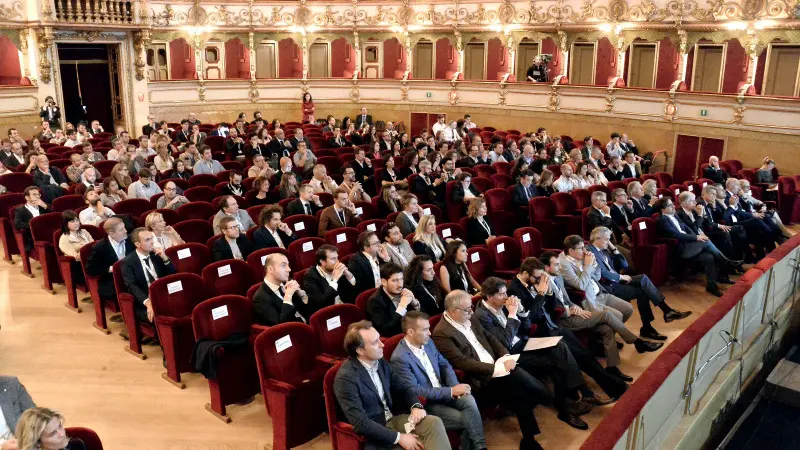 Imw, Giovani Imprenditori a convegno al Teatro Grande