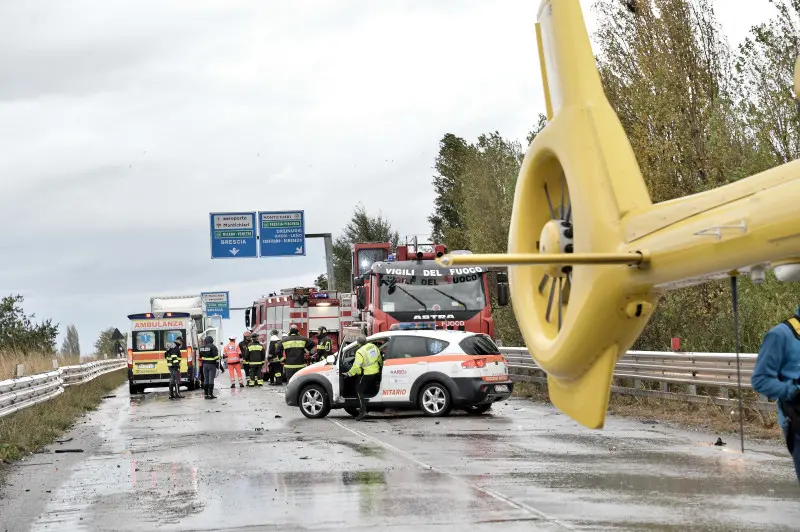 Schianto a Montichiari, traffico in tilt sulla Goitese