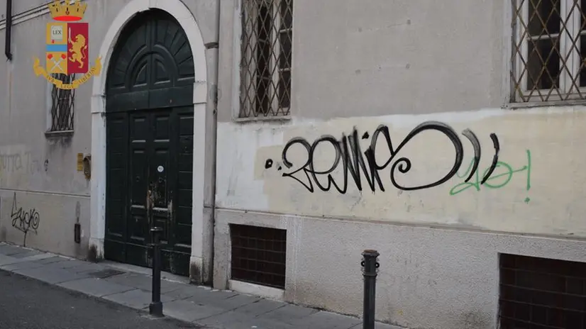Writers scatenati in città: denunciati