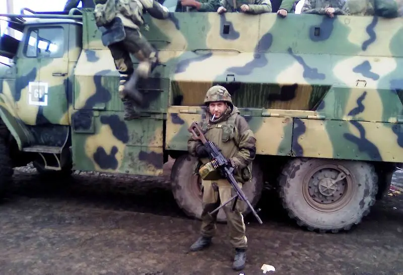 Massimiliano Cavalleri sul fronte della guerra del Donbass