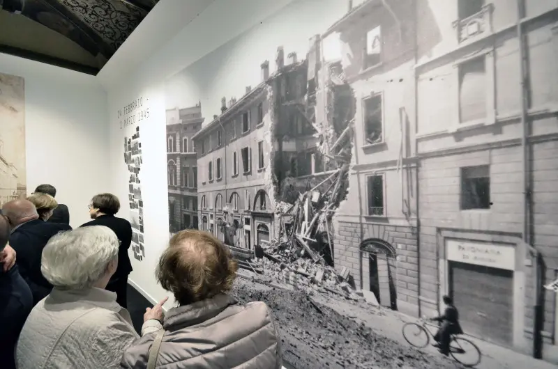 Brescia sotto le bombe: foto, documenti e ricordi in mostra a Palazzo Martinengo