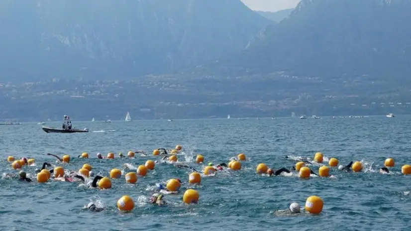 Una traversata a nuoto sul Garda