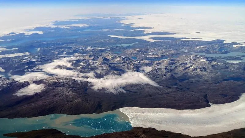 Un'immagine aerea della Groenlandia - Foto Ansa/Epa Ian Langsdon