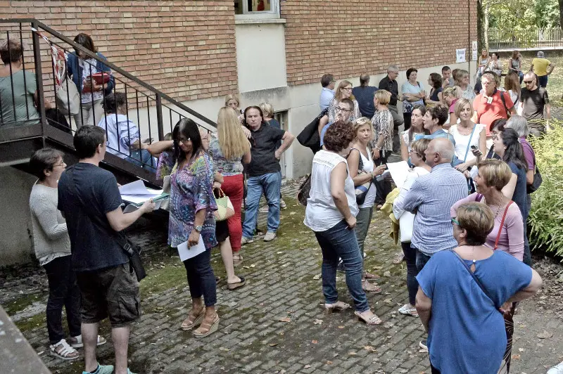 Le immagini di questa mattina all'ex-provveditorato