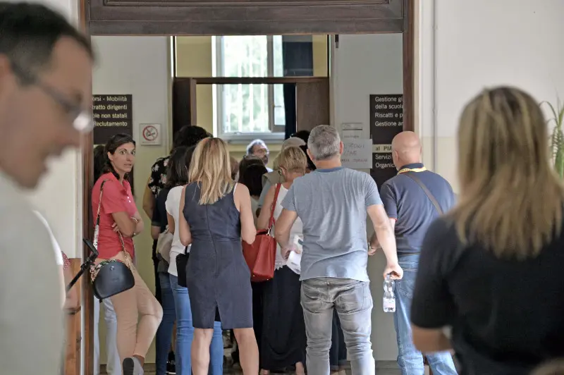 Le immagini di questa mattina all'ex-provveditorato