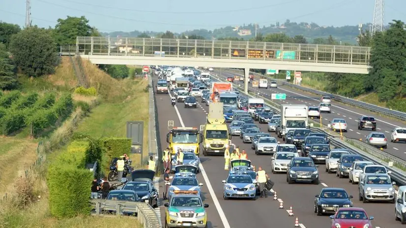 Le impressionanti immagini dell'incidente in A4