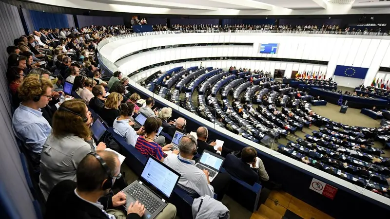 Il Parlamento europeo, a Strasburgo - Foto Ansa/Epa Patrick Seeger