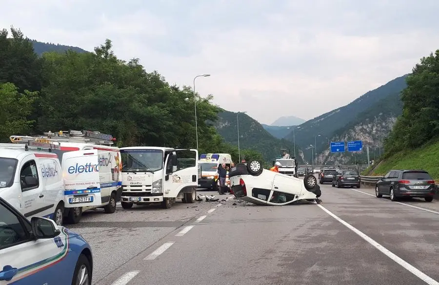 L'incidente a Barghe, 4 veicoli coinvolti