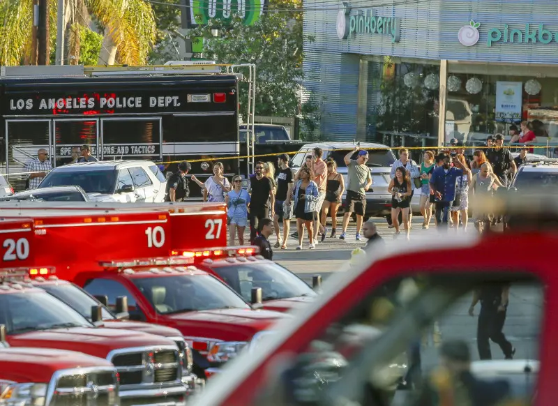Paura a Hollywood: 20 ostaggi in un market e una vittima