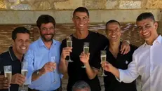 Il brindisi di Cristiano Ronaldo in Grecia - Foto da Maisfutebol