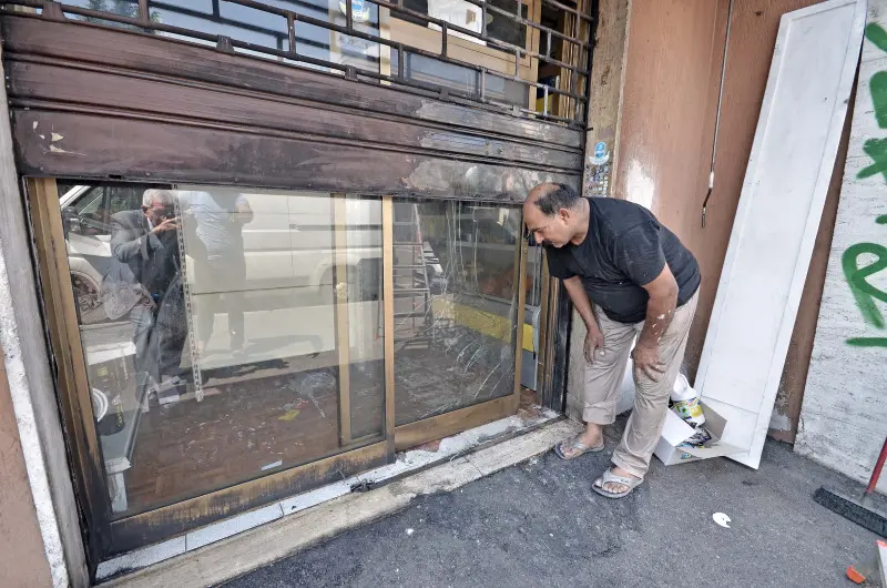 Rogo dal fruttivendolo in via Crotte