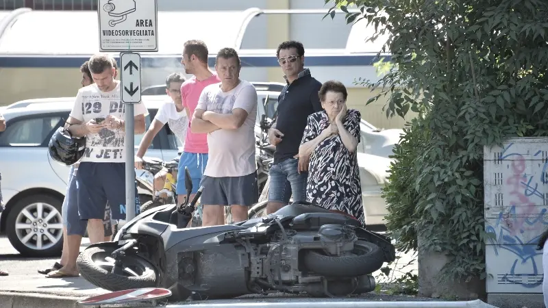 Montirone, lo scooter a terra dopo il tragico schianto