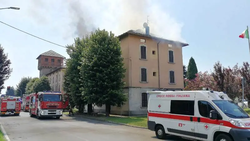 Pontoglio, fiamme e paura alle case popolari di via Dante