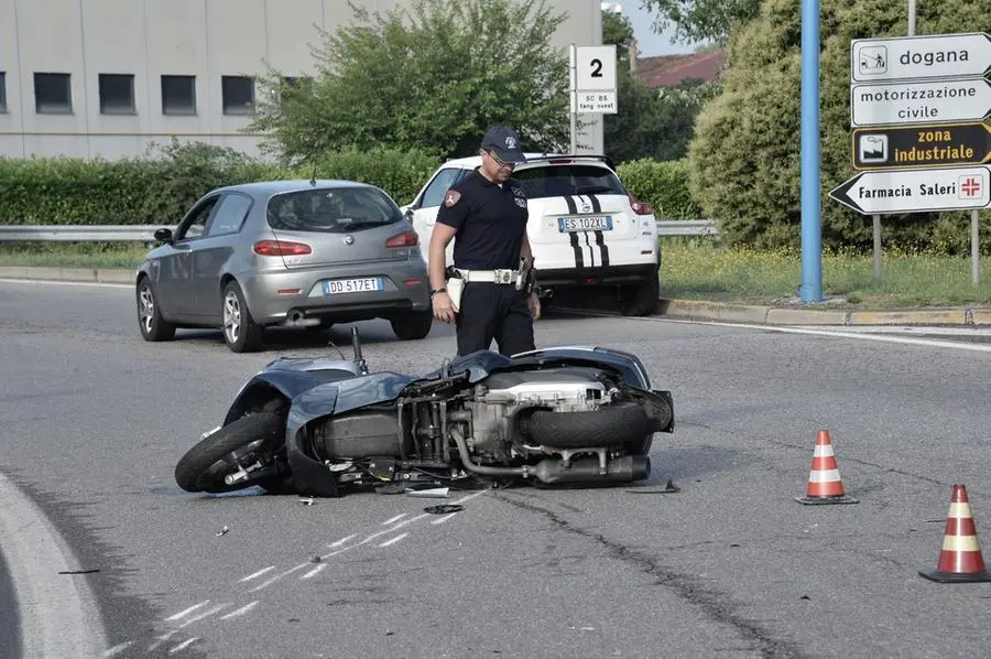 Soccorsi sul luogo dell'incidente
