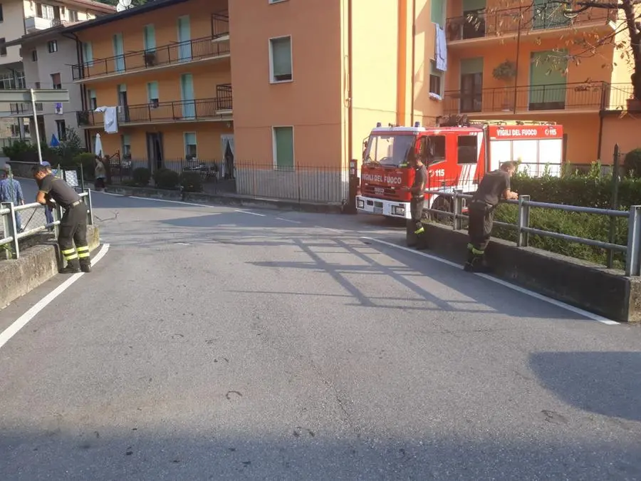 Vigili del fuoco in azione a Lumezzane