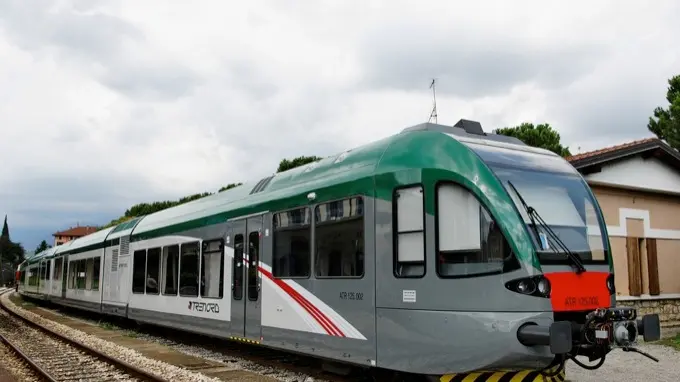 L'annuncio sentito dai passeggeri è avvenuto sul regionale 2653, che parte alle 12:20 da Milano per Cremona e Mantova - Foto © www.giornaledibrescia.it