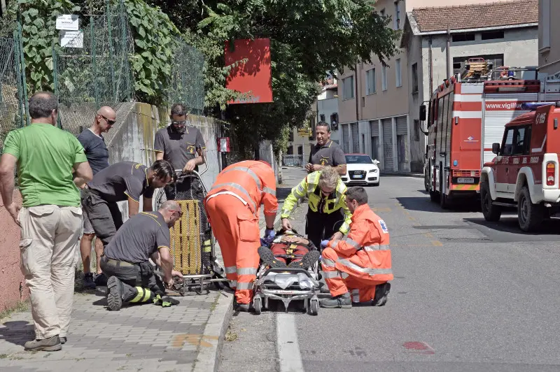 I soccorsi in via Sant'Orsola, a Caionvico