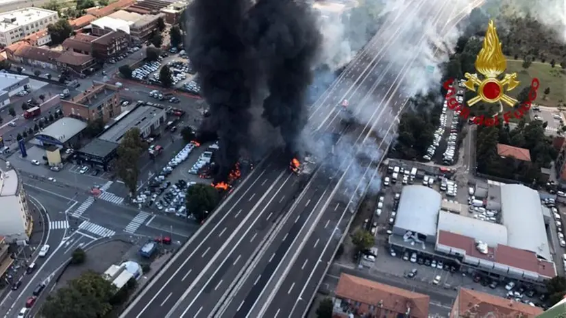 L'impressionante incidente in A14