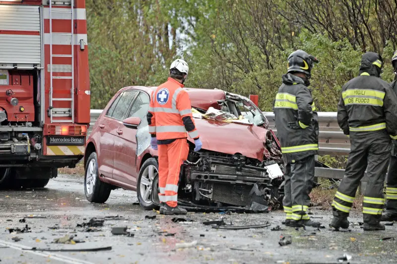 Schianto a Montichiari, traffico in tilt sulla Goitese