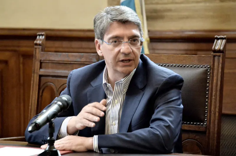 La conferenza stampa del sindaco sulla sicurezza in via Corfù